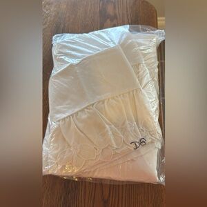 Elegant White Embroidered Sheet set